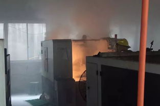 一廠內(nèi)發(fā)生火災(zāi),員工用水滅火火勢(shì)卻越來(lái)越大